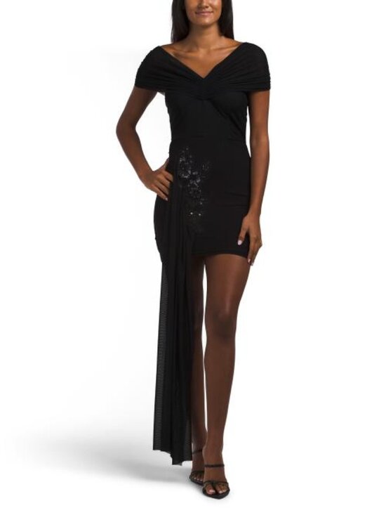 Selfie Leslie Dresses & Skirts - SELFIE LESLIE Dahlisse Off Shoulder Sash Mini Dress